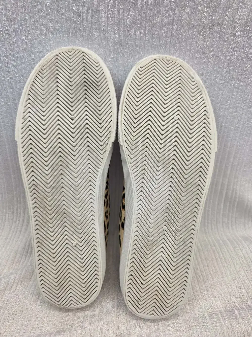 Divided H&M Leopard Print Canvas Lace-Up Sneakers